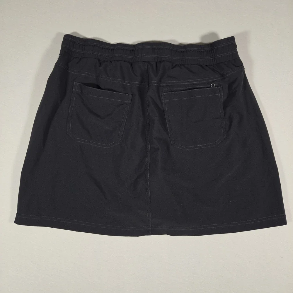 Kuhl Skort Born In The Mountains Womens Size Medium Black Elastic Zipper‎ Pocket